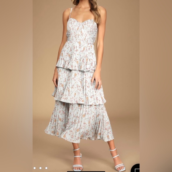 Lulus Dresses & Skirts - Lulus Cascading Crush Blue Floral Print Tiered Bustier Midi Dress